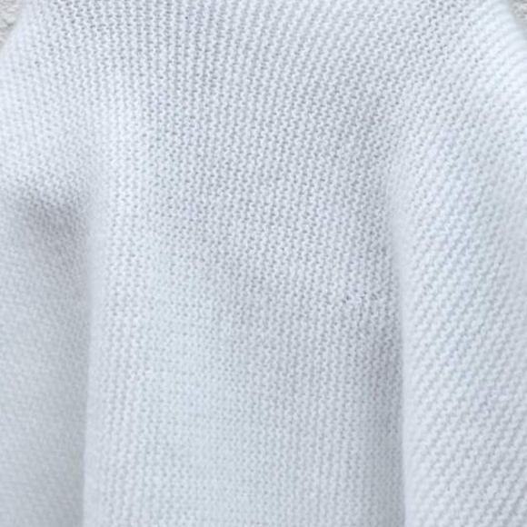 Lace Bishop Sleeves V-Neck Off White Knit Sweater - Picture 6 of 7